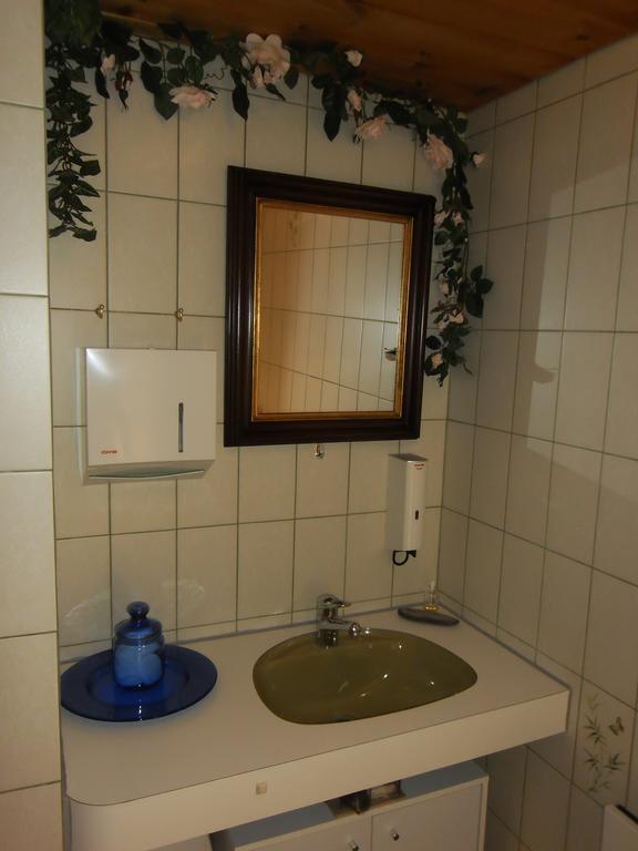 Casa Job - Gasthaus - Sauna, Whirlpool - Trun 外观 照片